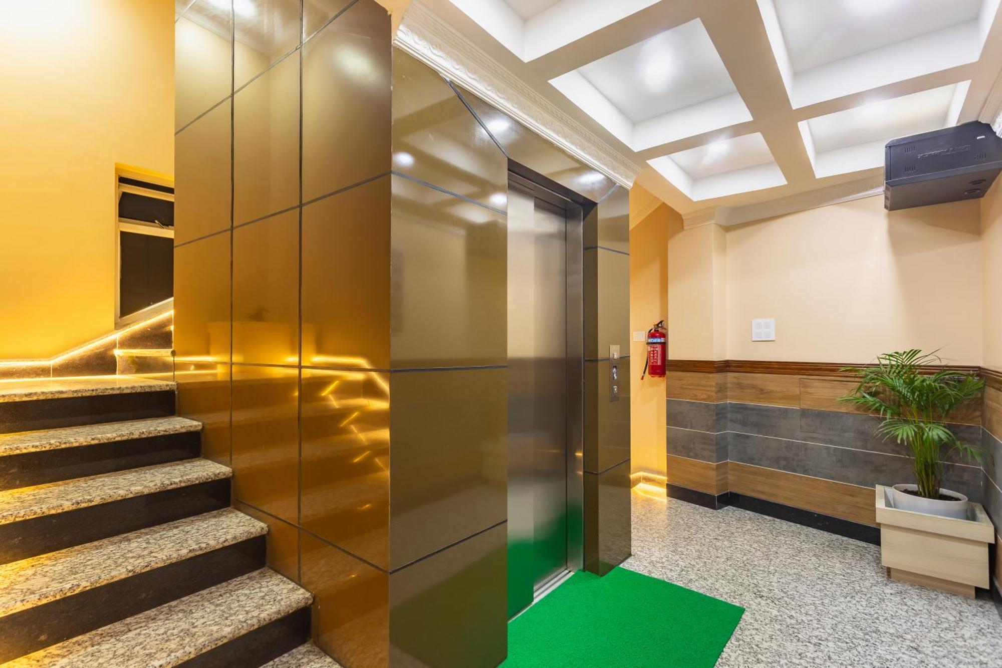 Airport Diana Hotel กาฐมาณฑุ ภายนอก รูปภาพ