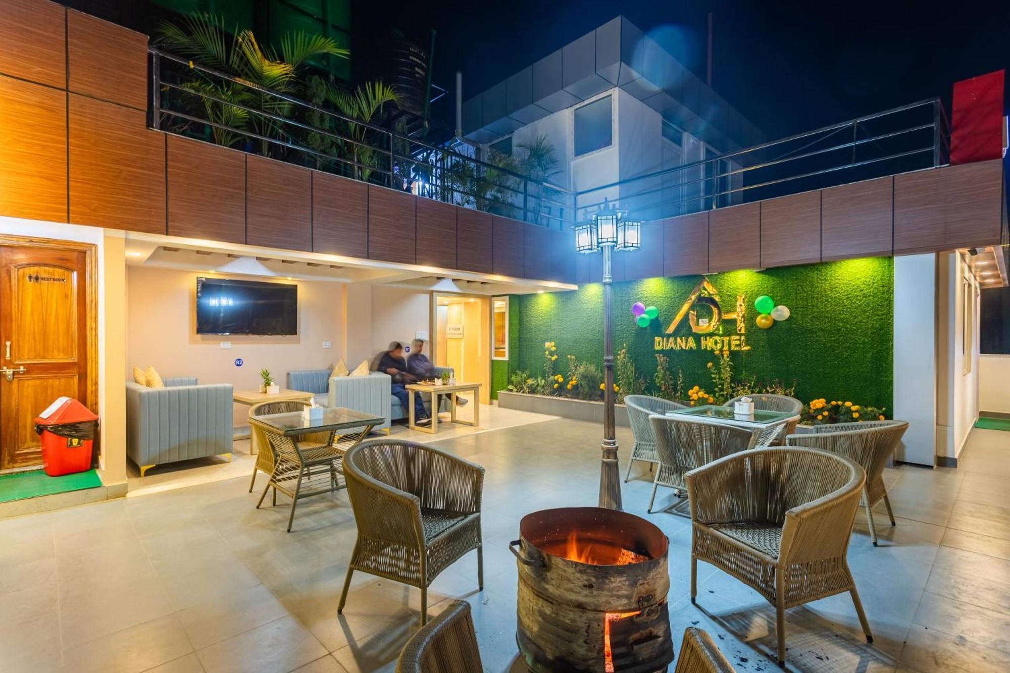 Airport Diana Hotel กาฐมาณฑุ ภายนอก รูปภาพ