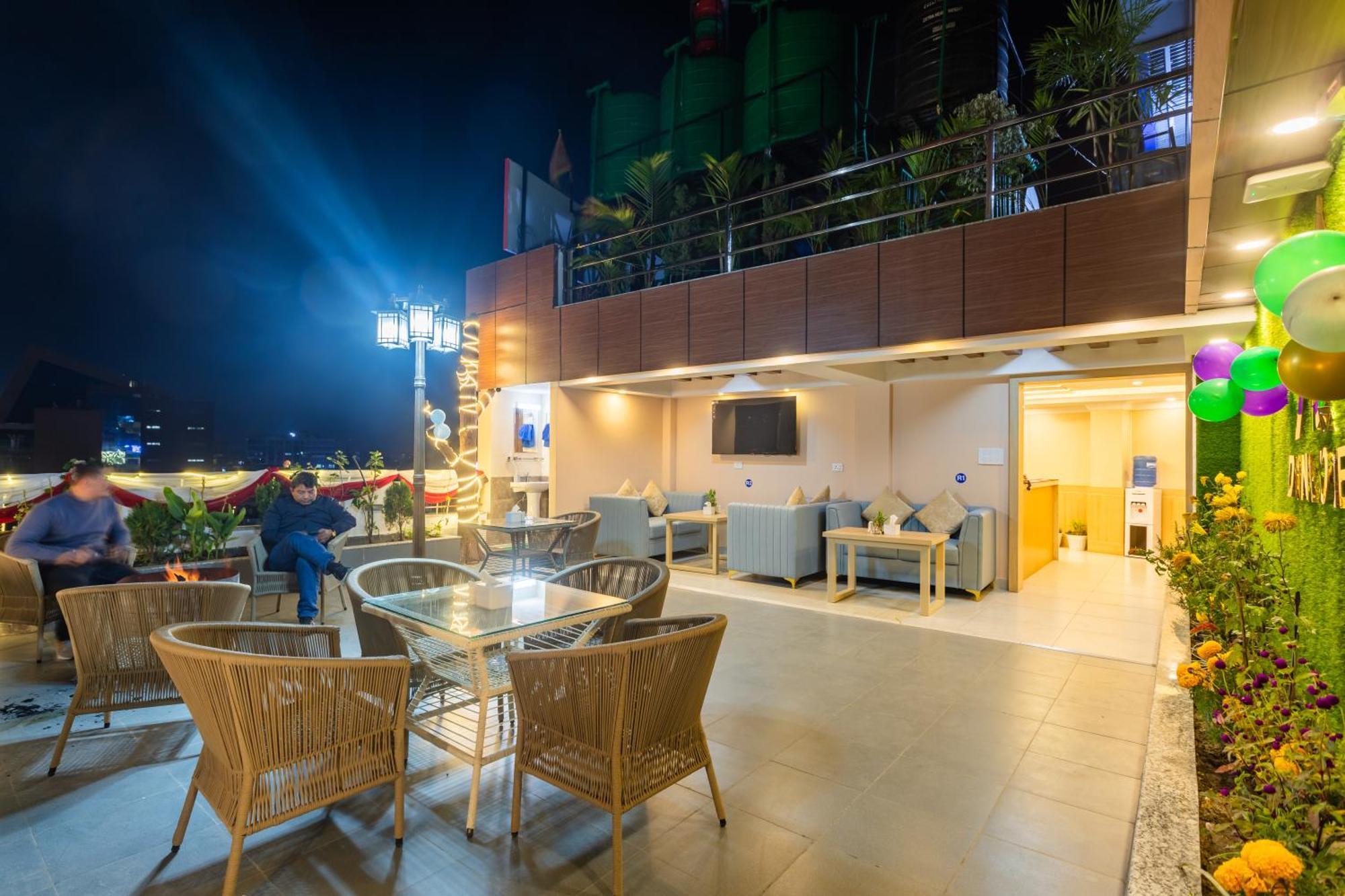 Airport Diana Hotel กาฐมาณฑุ ภายนอก รูปภาพ